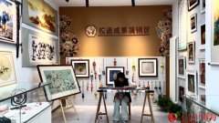 <b>新建成的零工市场通过建立线上智能婚配+线下精</b>